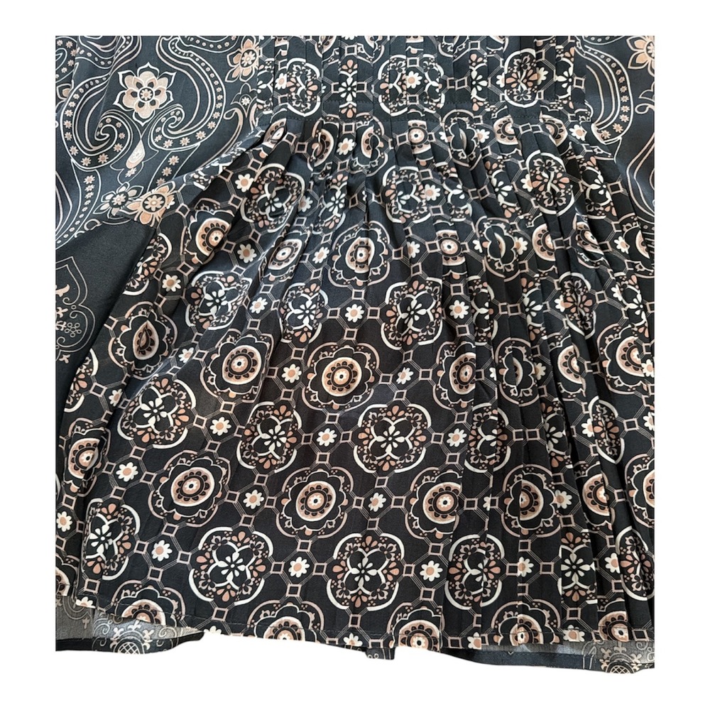 Odd Molly Women Grey Pink Paisley Medallion Pleated Wrap Dress Size 3 L - Picture 5 of 8